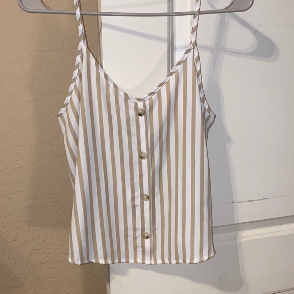 A cute summer tank & comfy and fashionable